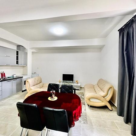 Kristian Apartments Berat Exterior foto